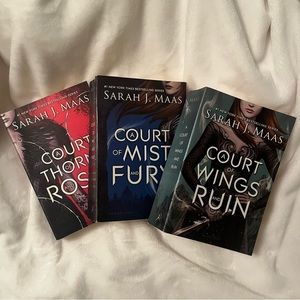A Court of Thorns and Roses Series by Sarah J. Maas Original Covers